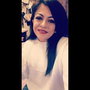 Meet your Posher, Daniela